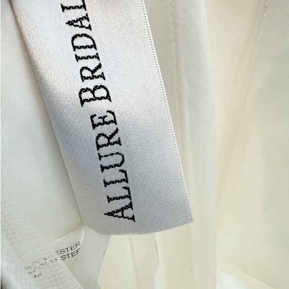 Allure Bridals Womens Wedding Dress Style 9373 Ivory Silver Beaded A-Line Sz 6 - Picture 7 of 14